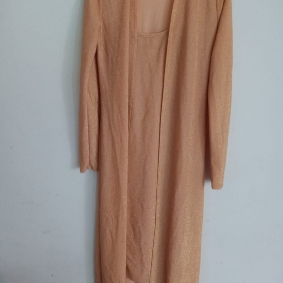 Shimmery evening dress. - Picture 3 of 3